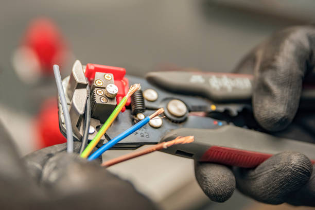 Best Licensed Electrician  in Rogers City, MI